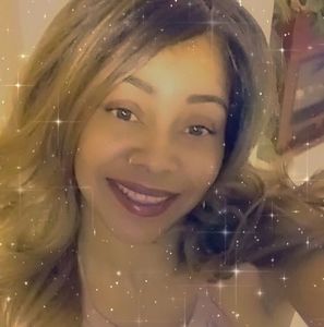 Meet your Posher, Latoya